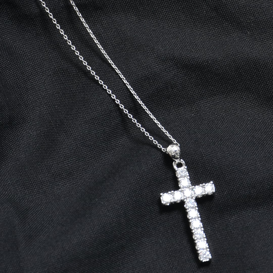 Christian Lacroix クロス ネックレストップ ラインストーン Christian Lacroix クロス ネックレストップ ラインストーン