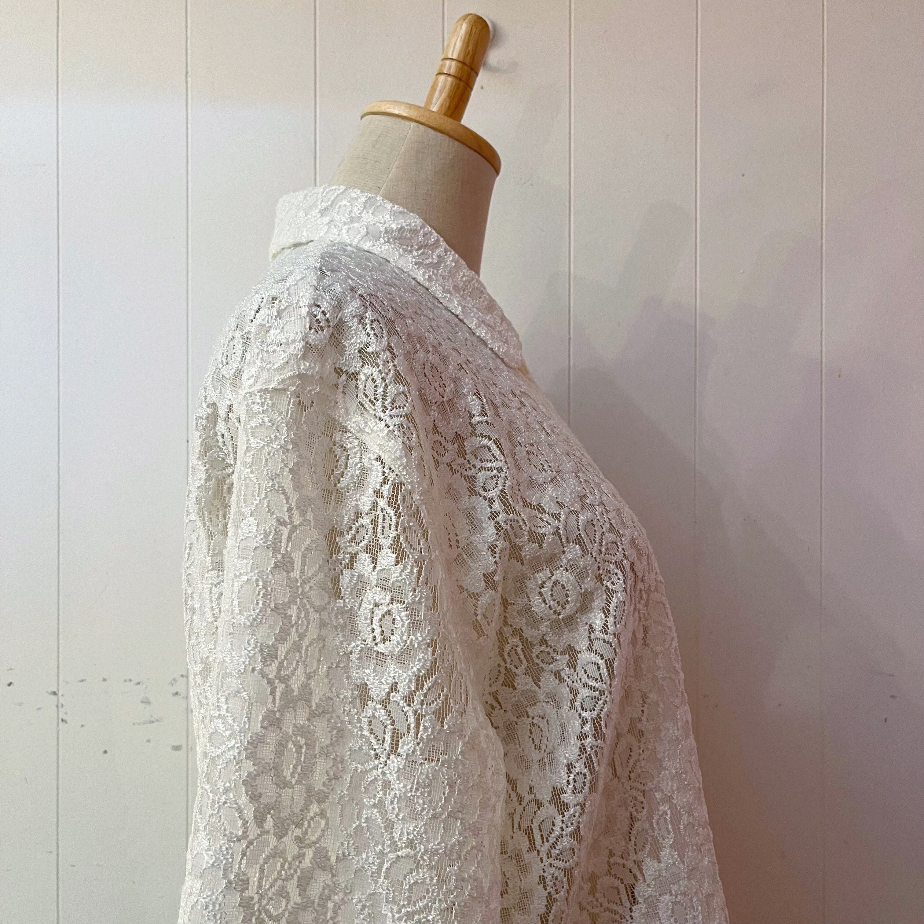 white flower lace blouse