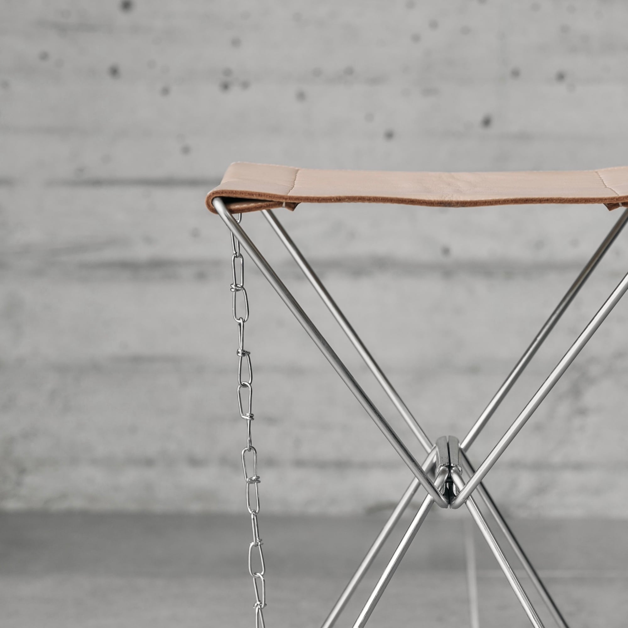 Wanderout / Universal Stool Nume | wanderout lottery product