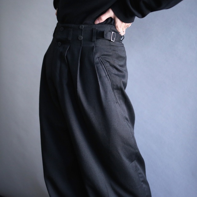 3-tuck tapered silhouette side adjuster black wide slacks