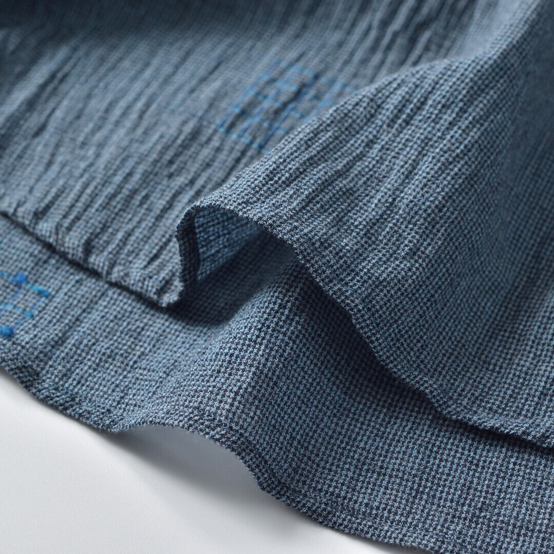 prit プリット ウインドドビー柄リーフネックプルオーバー・ネイビー ガーゼの様に柔らかい生地が特徴です