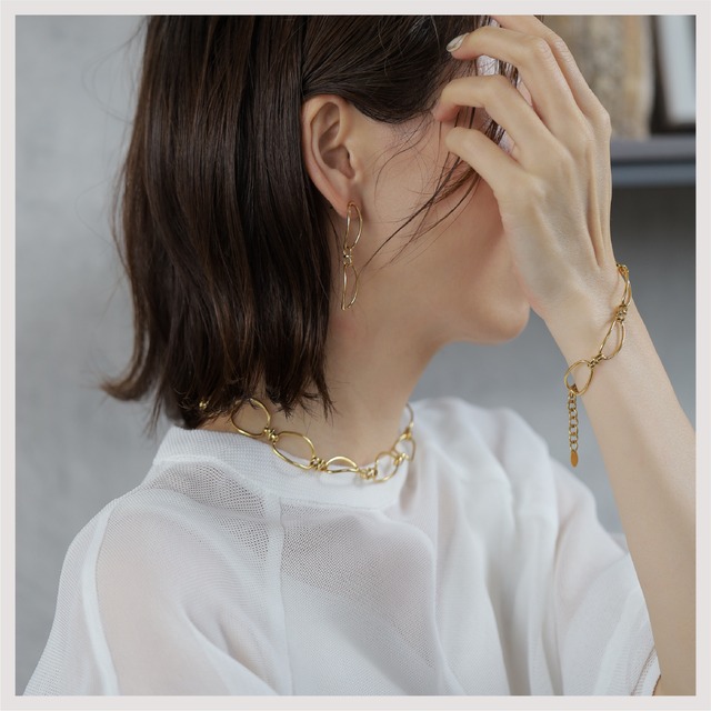 Necklace -Gold-