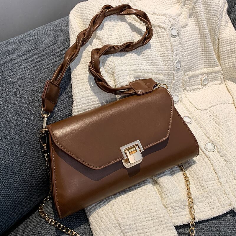 スタンダードオータムチェーン レトロ 秋物 スクウェア メッセンジャーバッグ Tiancai_Wing_Bag92108024106