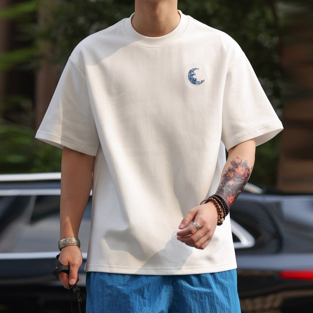 ウェーブ刺繍半袖Tシャツ 260174