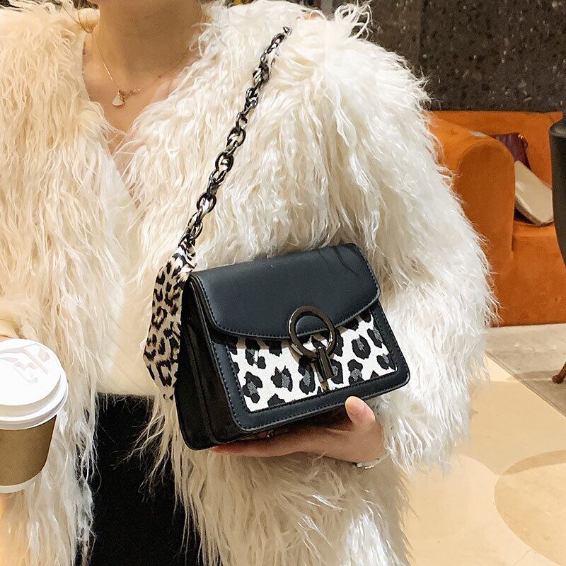 オータムウィンタースタンダードパターンレッドチェーン レトロ 秋物 冬物 メッセンジャーバッグ Tiancai_Wing_Bag93778809877