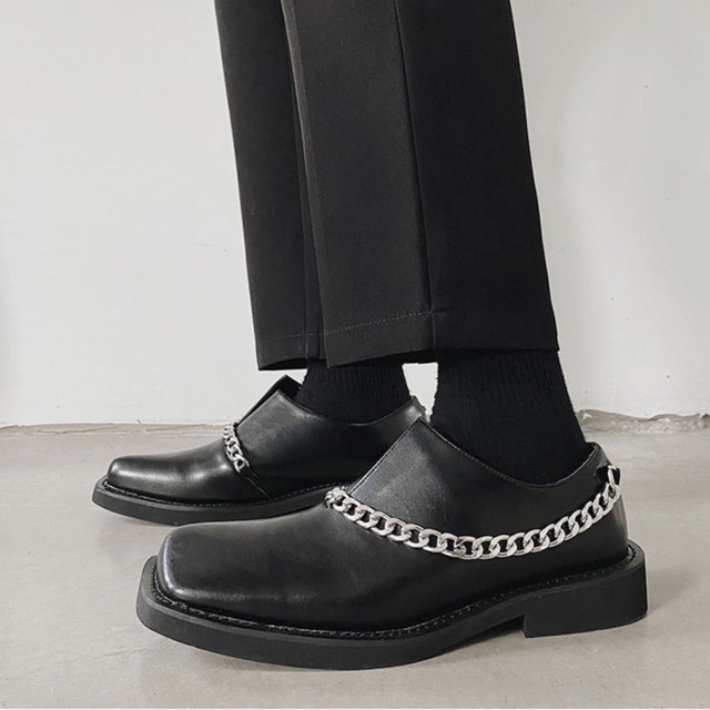 Square toe chain design loafer C0895