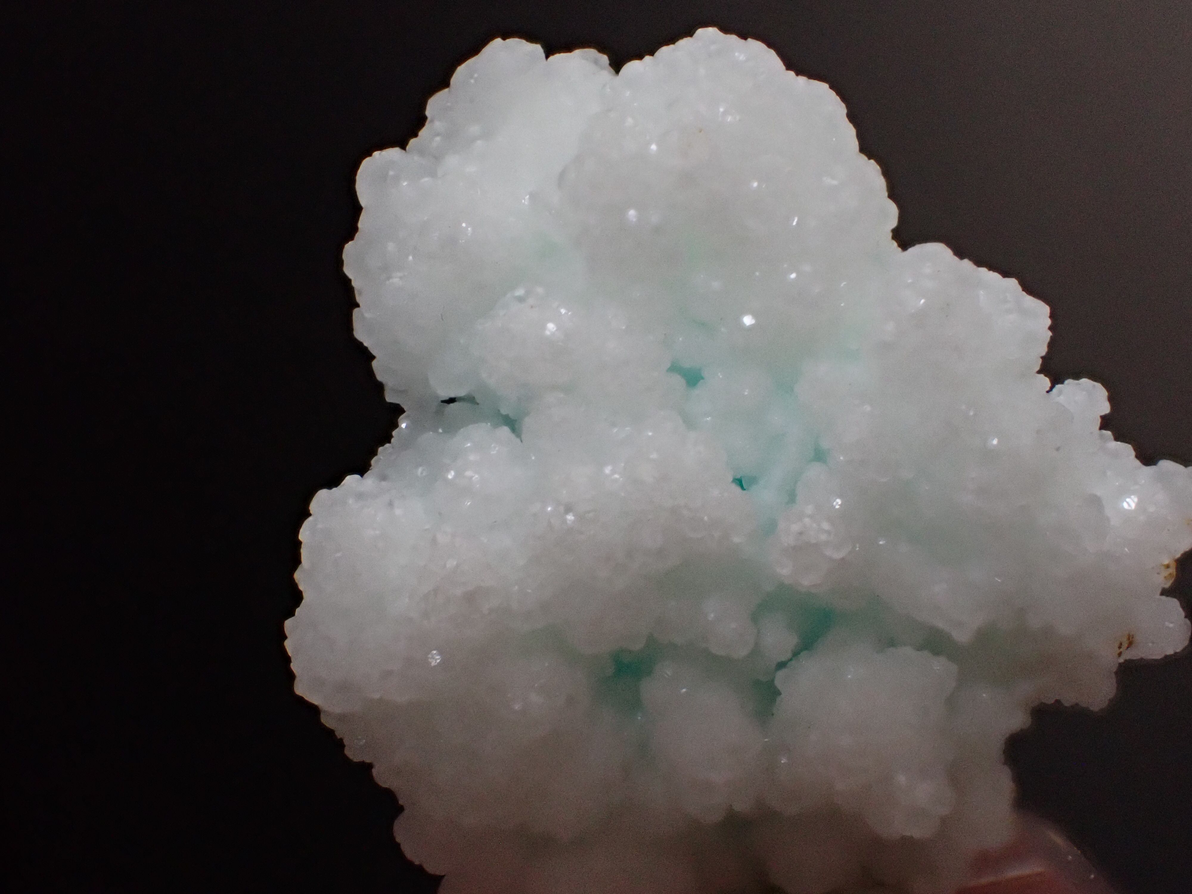 雪結晶】造形美 アラゴナイト 霰石 原石 標本 鉱物 | 石処たっちゃん
