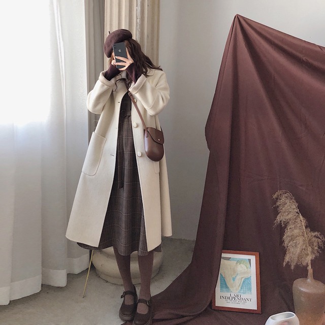 アウター レディース 送料無料 3色 ロングコート ウールコート おしゃれ ベーシック スタイル 小顔見せ 着痩せ 体形カバー インスタ トレンド きれいめ かわいい エレガント フェミニン レッド ブラック アイボリー オフィス 通勤 OL フォーマル キュート ガーリー 大人かわいい S M L XL  襟付き シンプル ボタン上品 冬 防寒 あたたかい ロング丈 着回し ウィンター コート 無地 Aライン