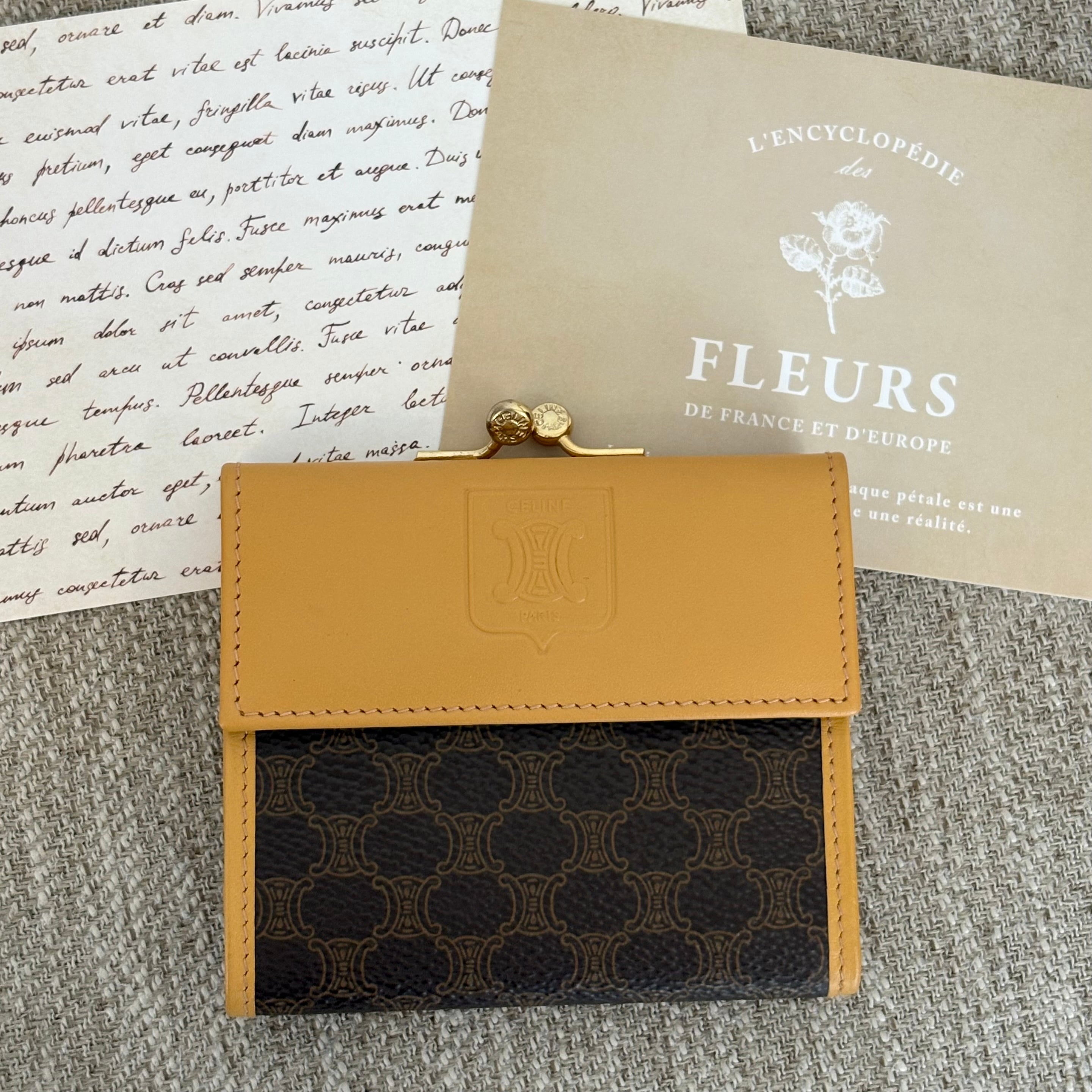 極美品】【箱付き】セリーヌ 6連キーケース ブラック系 レザー