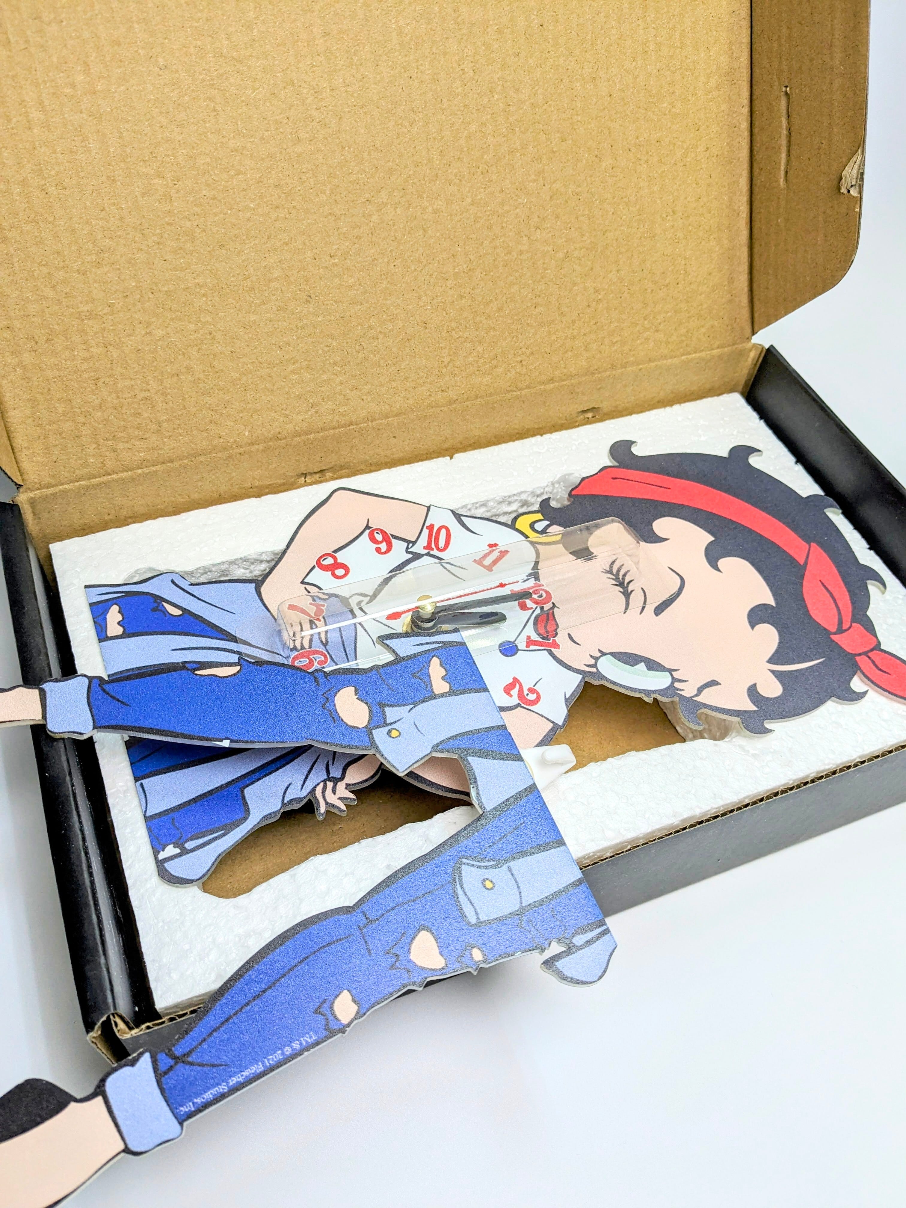 【Betty Boop (ベティー・ブープ)】SWING LEGS WALL CLOCK足振り掛け時計〚アメリカン雑貨 アメトイ〛