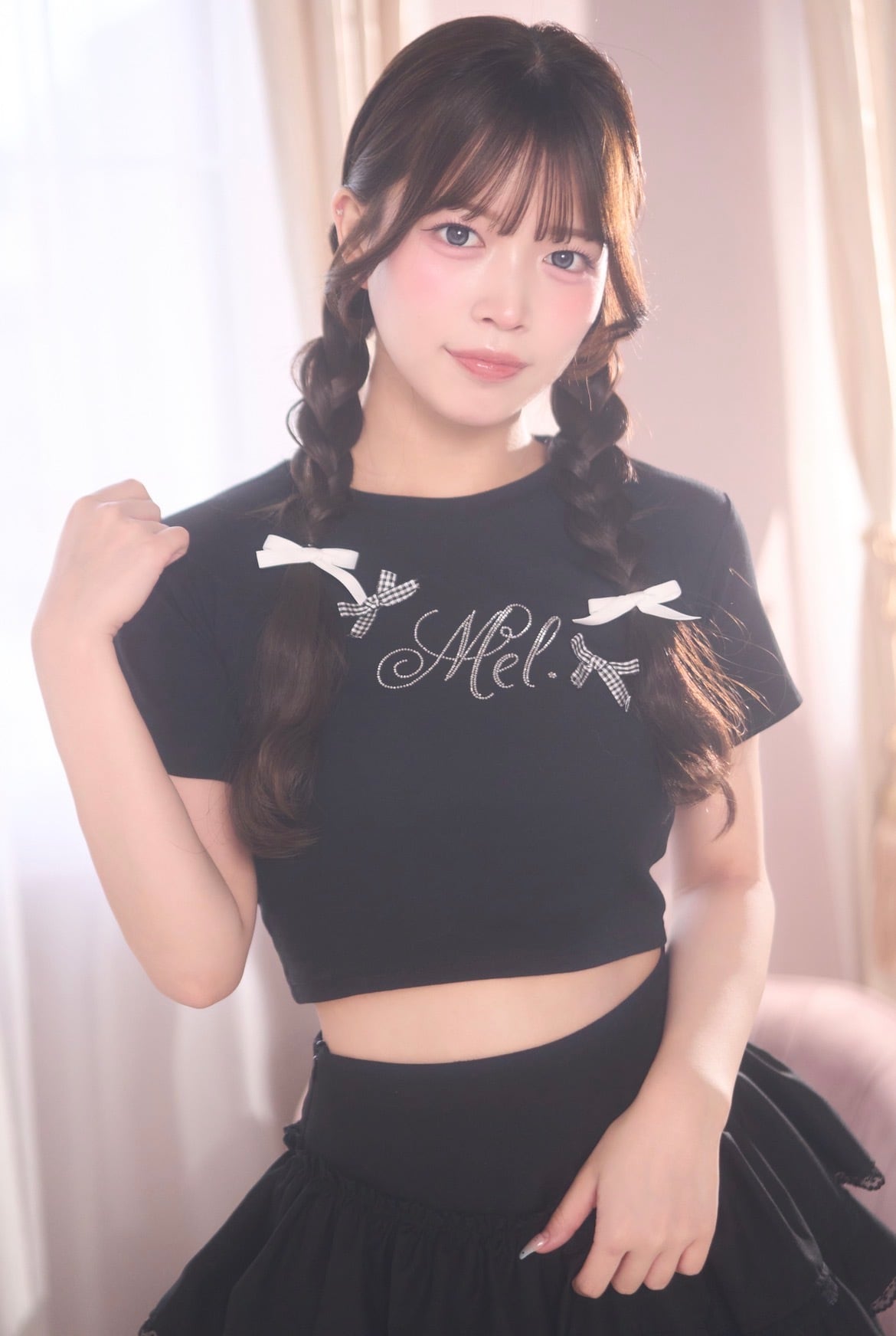 Mel. ribbon tops