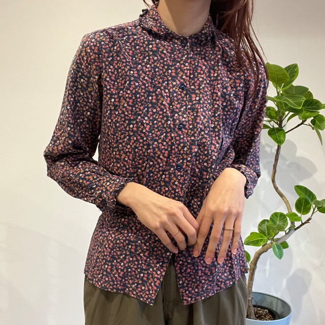 FLOWER PATTERN FRILL SHIRT