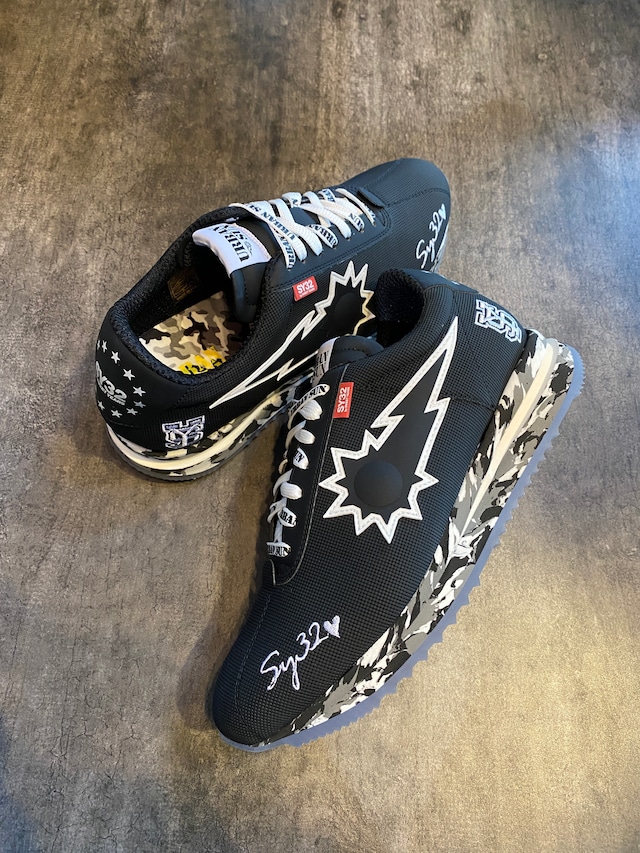 URBANSUN × SY32 / 限定コラボスニーカー