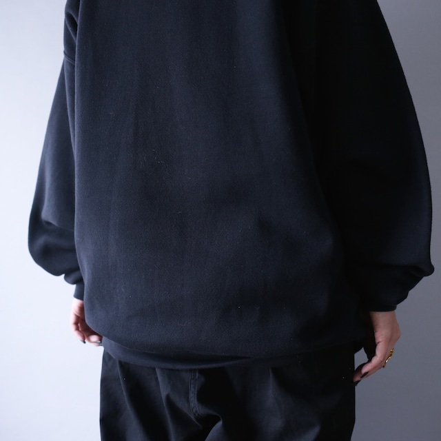 "猫×刺繍" black base over silhouette sweatshirt