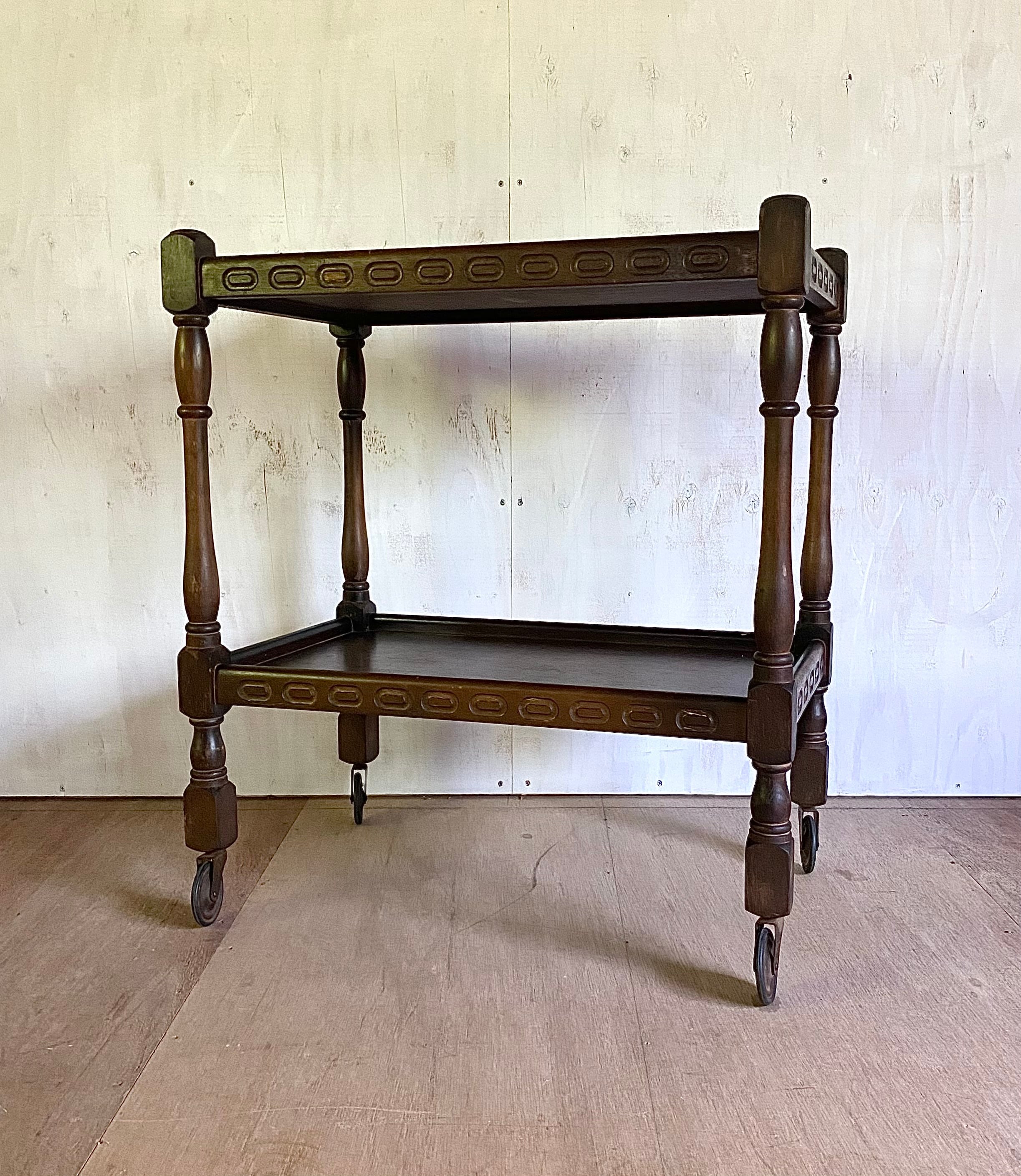 店舗什器 | giraffes craft