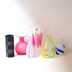 ピンクのカッティング花瓶