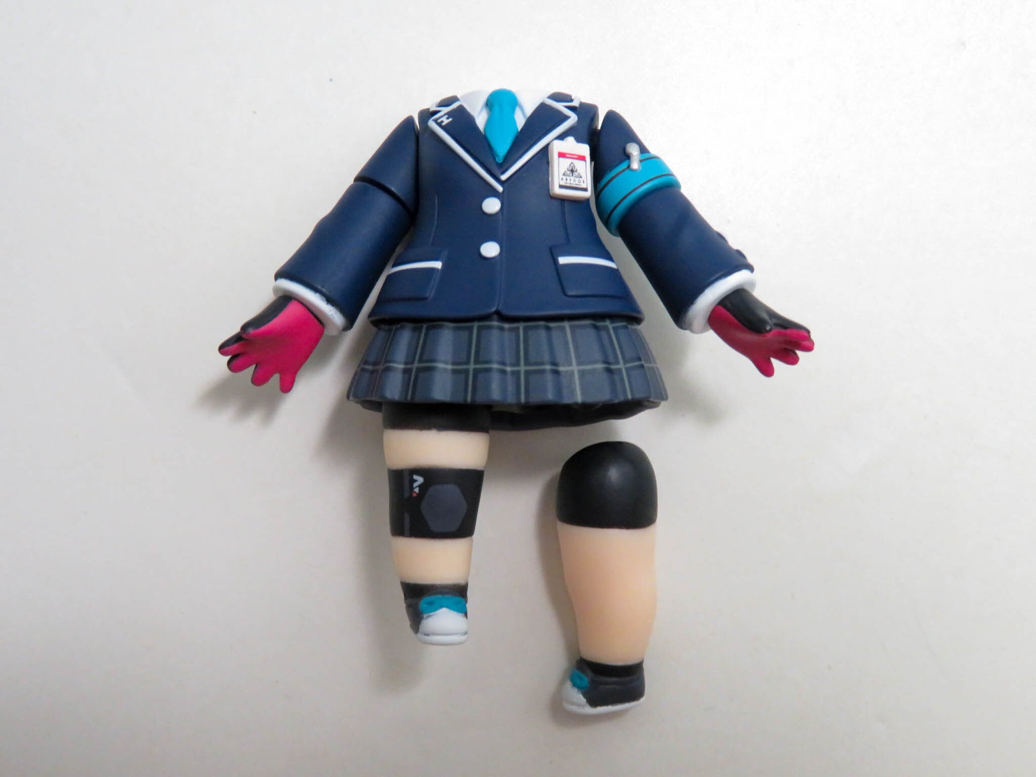 再入荷(A-ランク)【2596】 黒見セリカ 体パーツ 制服 ねんどろいど