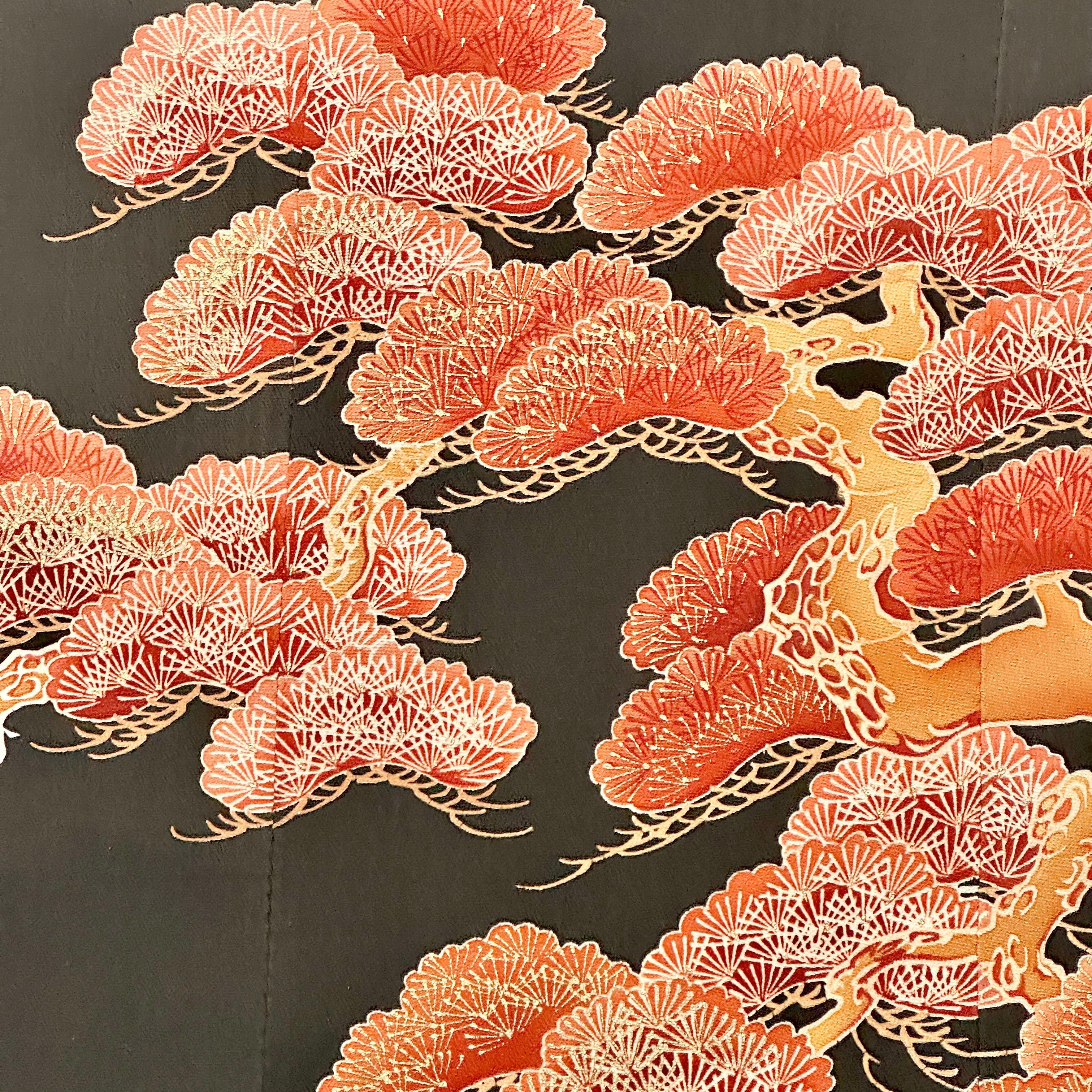 漆黒に赤松 -Red Pine in Deep Black ｜Vintage kimono art Fabric