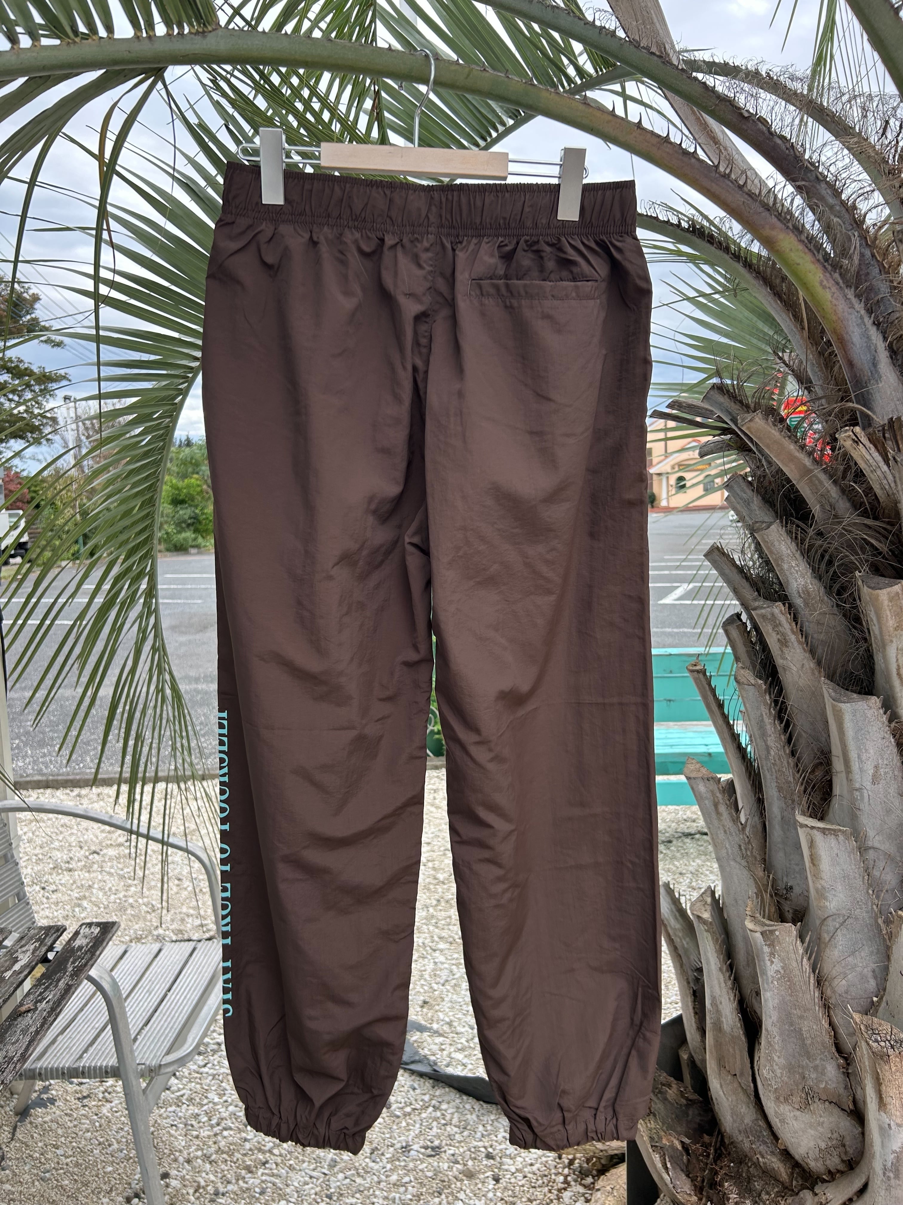 LIFEis 9th anniversary ナイロンセットアップパンツ ￥11,000(12,100)