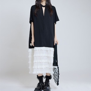 CUTOUT NECK RELAXED MIDI LAYERED DRESS M-17951