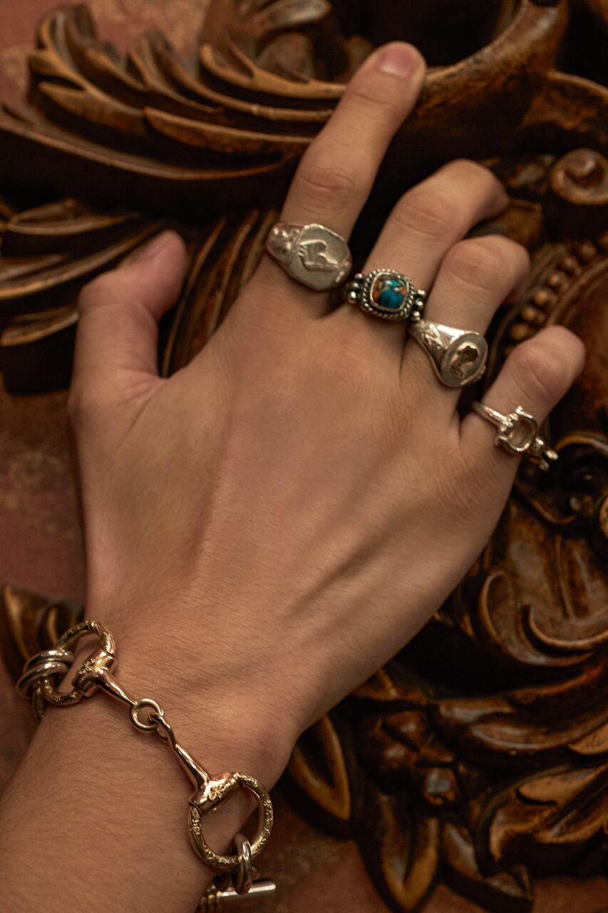 R-089 Oval signet ring olive (K10 eagle) | WAKAN SILVER SMITH