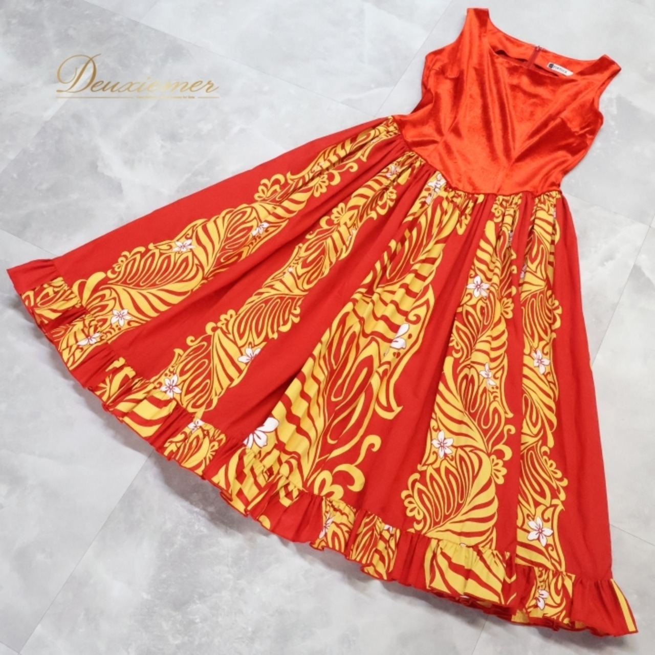 フラダンス 衣装 ワンピース ドレス PINTUCK レッド系 ベロア ノースリーブ 異素材 フリル プルメリア柄 ラウアエ柄 かわいい 華やか 鮮やか 明るい 赤 黄 白 ハワイアン アロハ ハワイアンプリント フラ ダンス レッスン 練習 イベント