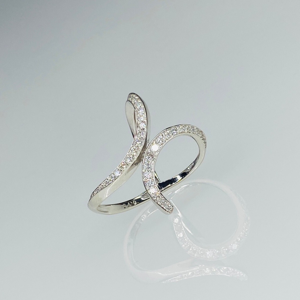 P900 ダイヤモンド 0.79ct リング ○ | 株式会社Jewelry伊藤