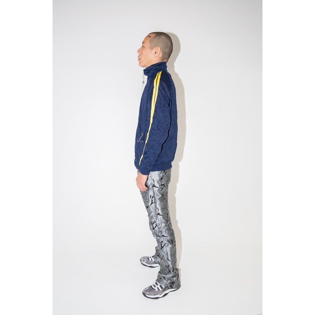 BODYSONG. LIKE A BALE VINTAGE TJ (NAVY) SKU: BS239204 | IAAAM