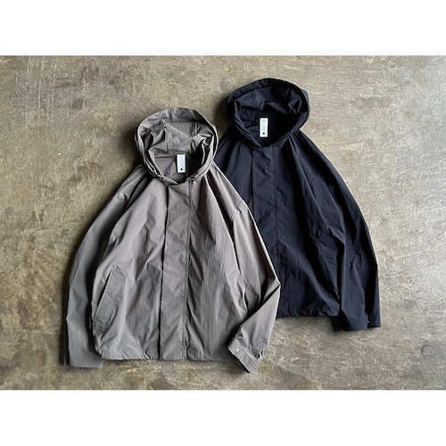 DESCENTE PAUSE(デサントポーズ) Primeflex Nylon Hooded Blouson