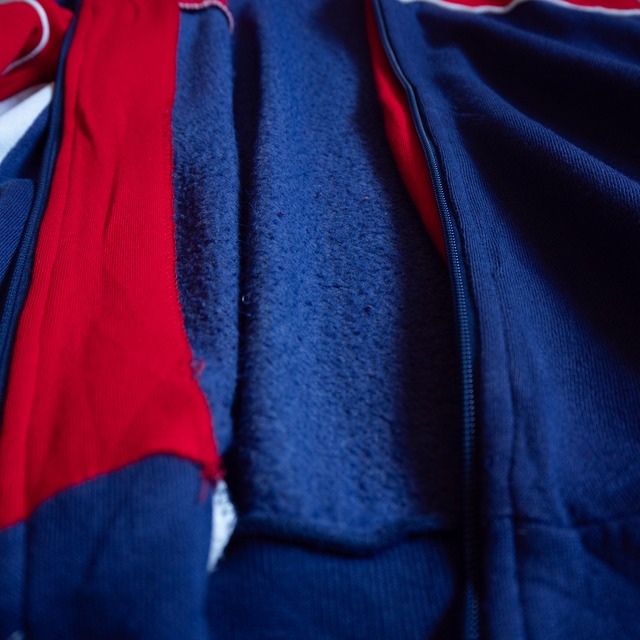 "ACTIVE WEAR" '90s vintage Multi color sweat zip top