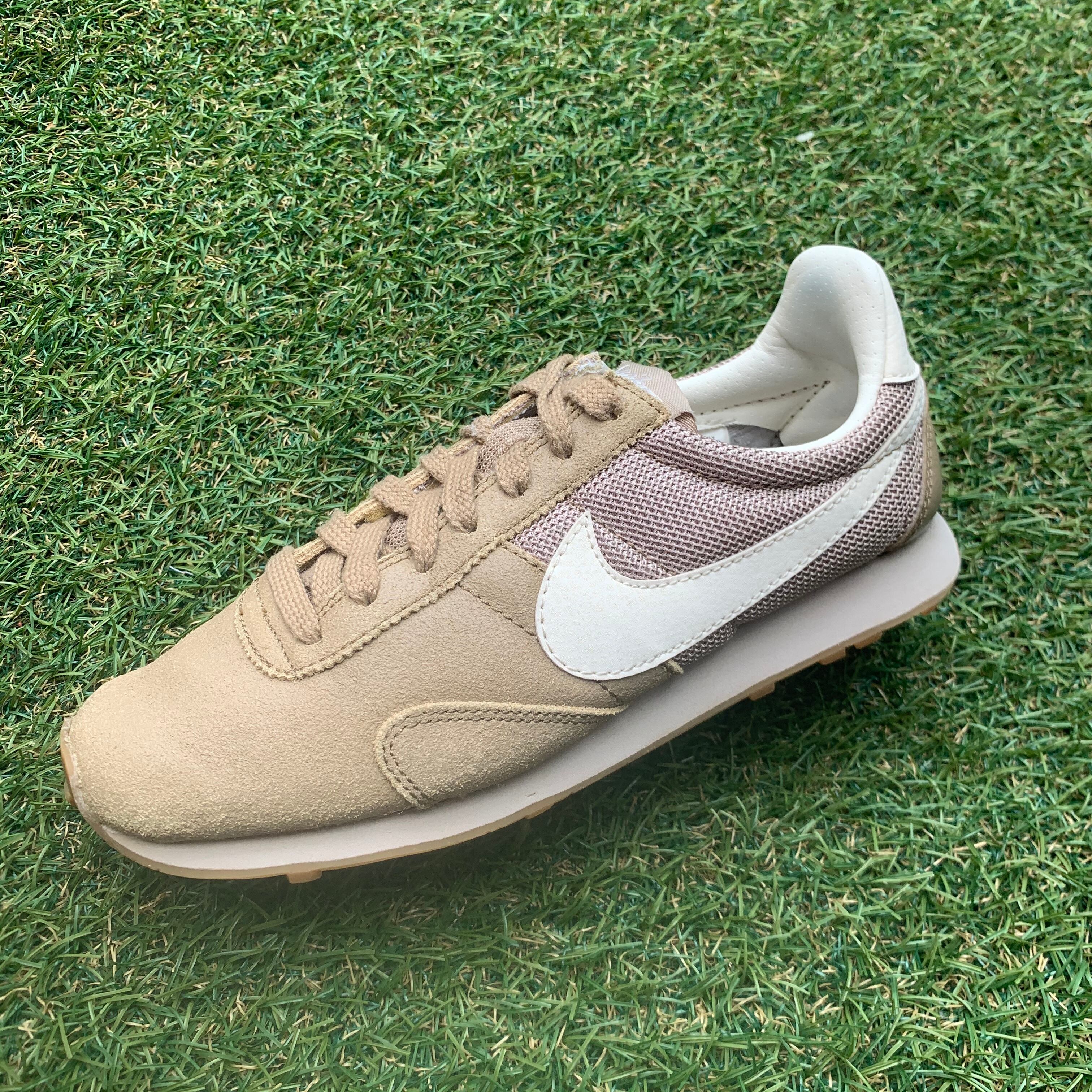 ナイキ Nike モントリオール 23