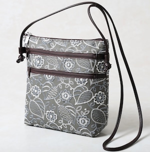 ライトグレー/ 愛らしい 花刺繍 超軽量 ミニショルダ 日本製 京都の老舗 笹井源商店 上品 大人かわいい ランチ会 女子会