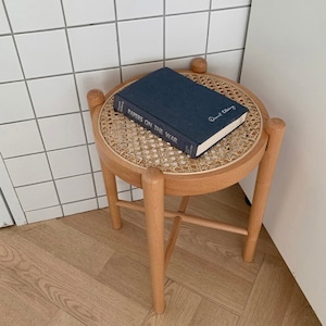 rattan wood round stool / ラタン ウッド ラウンド スツール 椅子 原木 木製 韓国 北欧