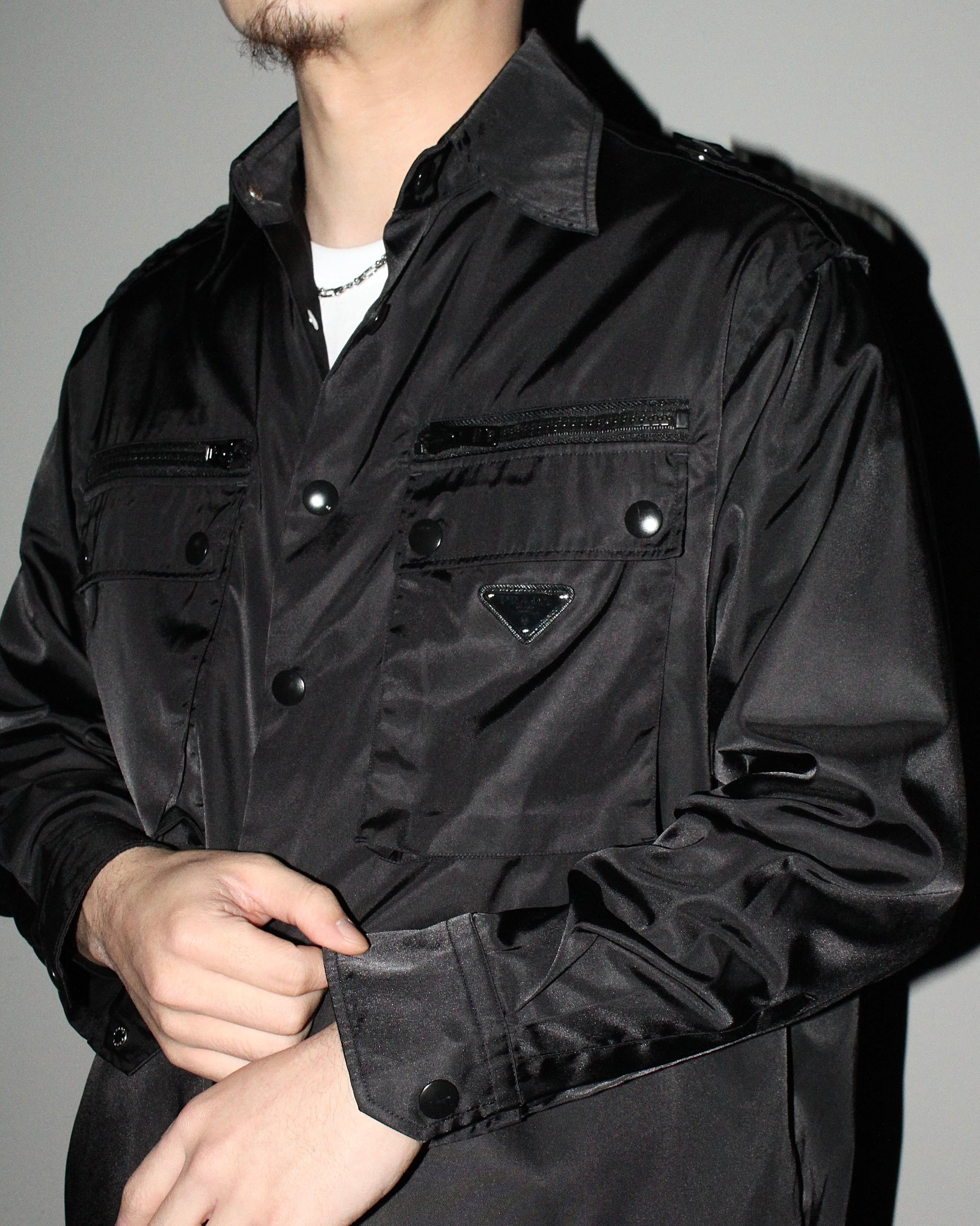 19AW PRADA Logo Plate Nylon Military Shirt