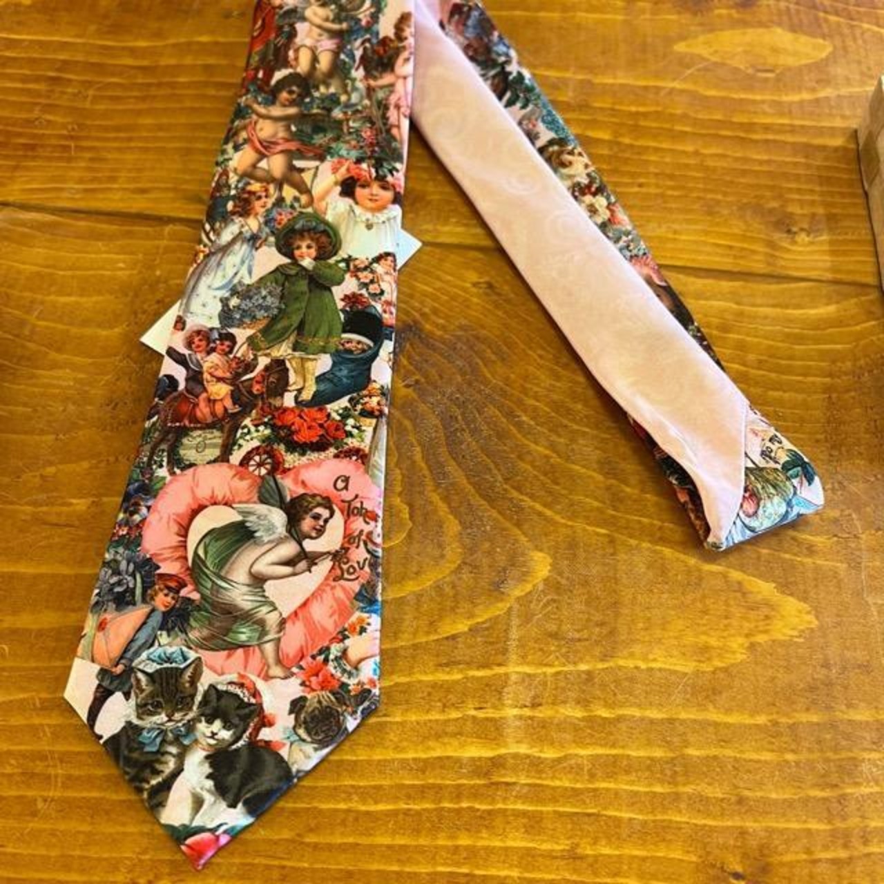 TOPANGA Accessory Heritage Tie, Angel Cat, Pink, Perfect for Gifts, Formal, Casual, Classic, Vintage　