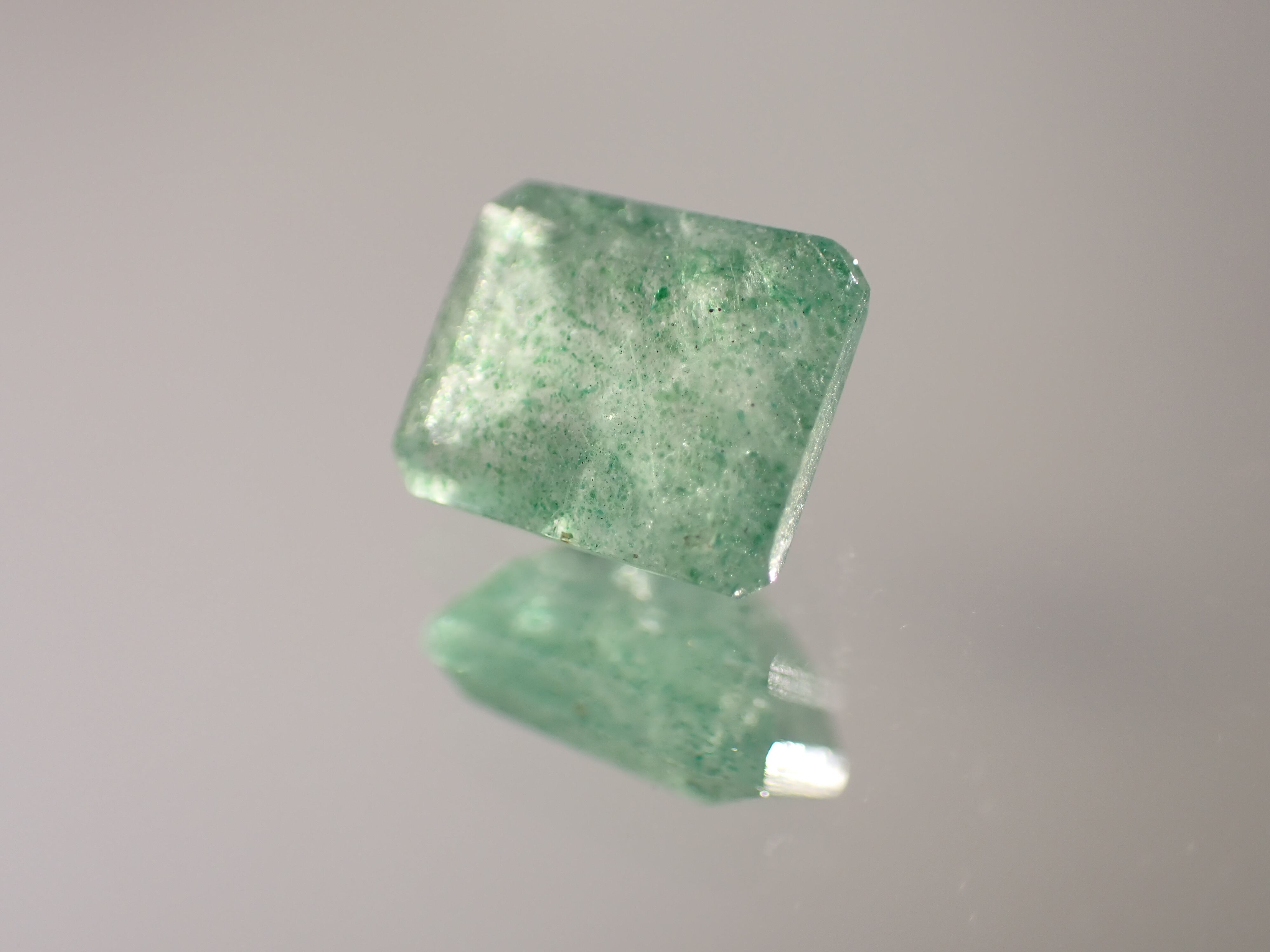 グリーンストロベリークォーツ（アベンチュリン） 約1.1ct [C13‐751