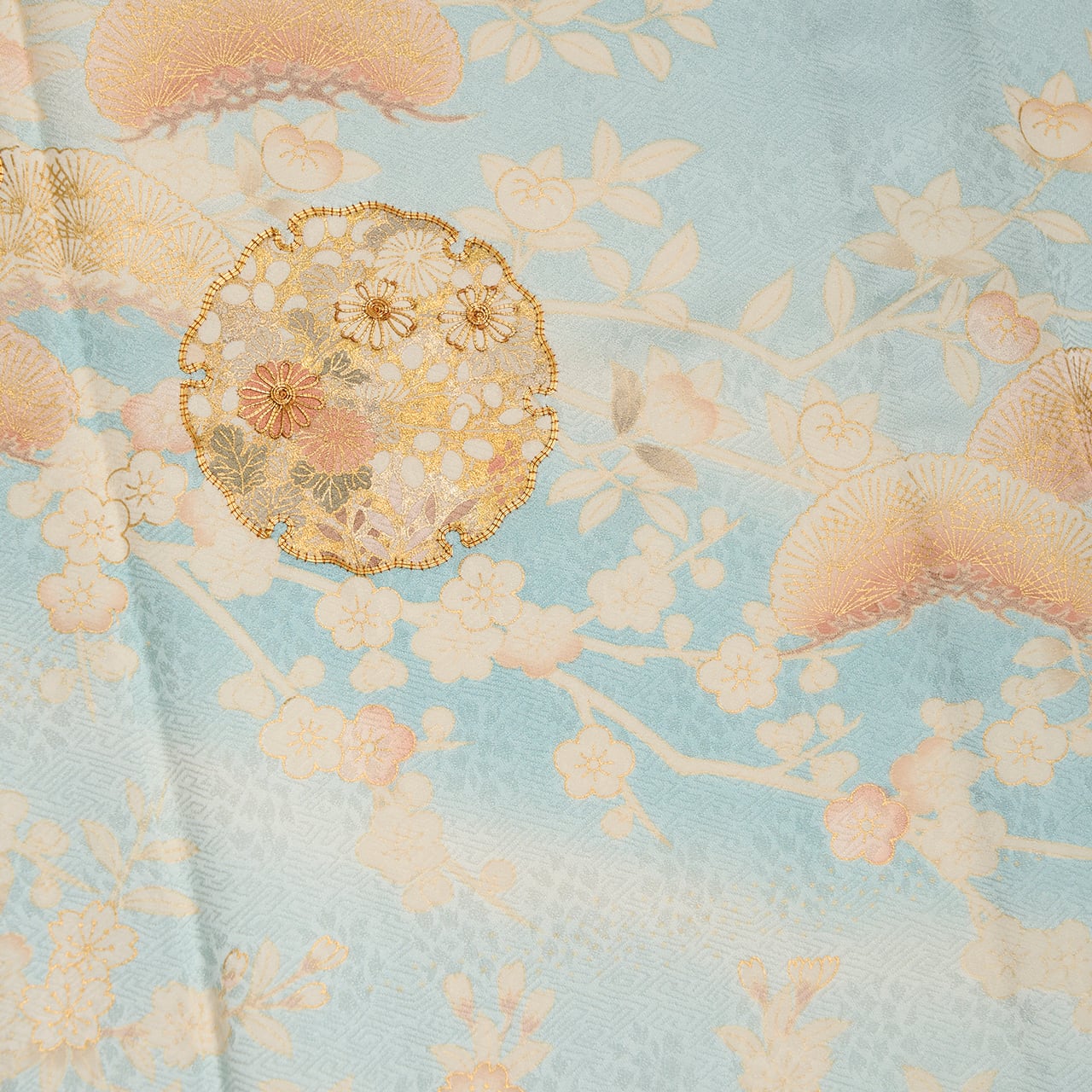 銀座つづれ屋扱 松林に雪輪の模様 友禅に金彩と刺繍訪問着 単衣着物