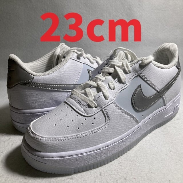 エアフォース1 ロー ホワイト シルバー グレー 23cm 箱付き エアフォース1 ロー ホワイト シルバー グレー 23cm 箱付き