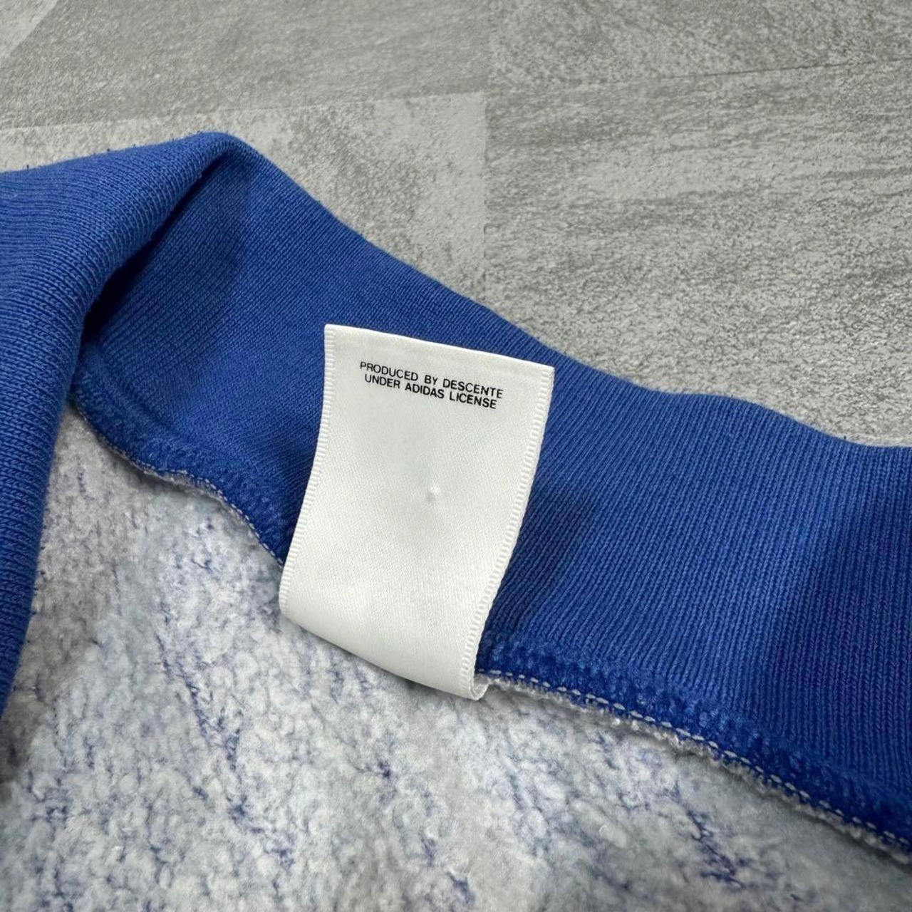 【神配色】アディダス スウェット 80s デサント製 刺繍 ボーダー ゆるだぼ