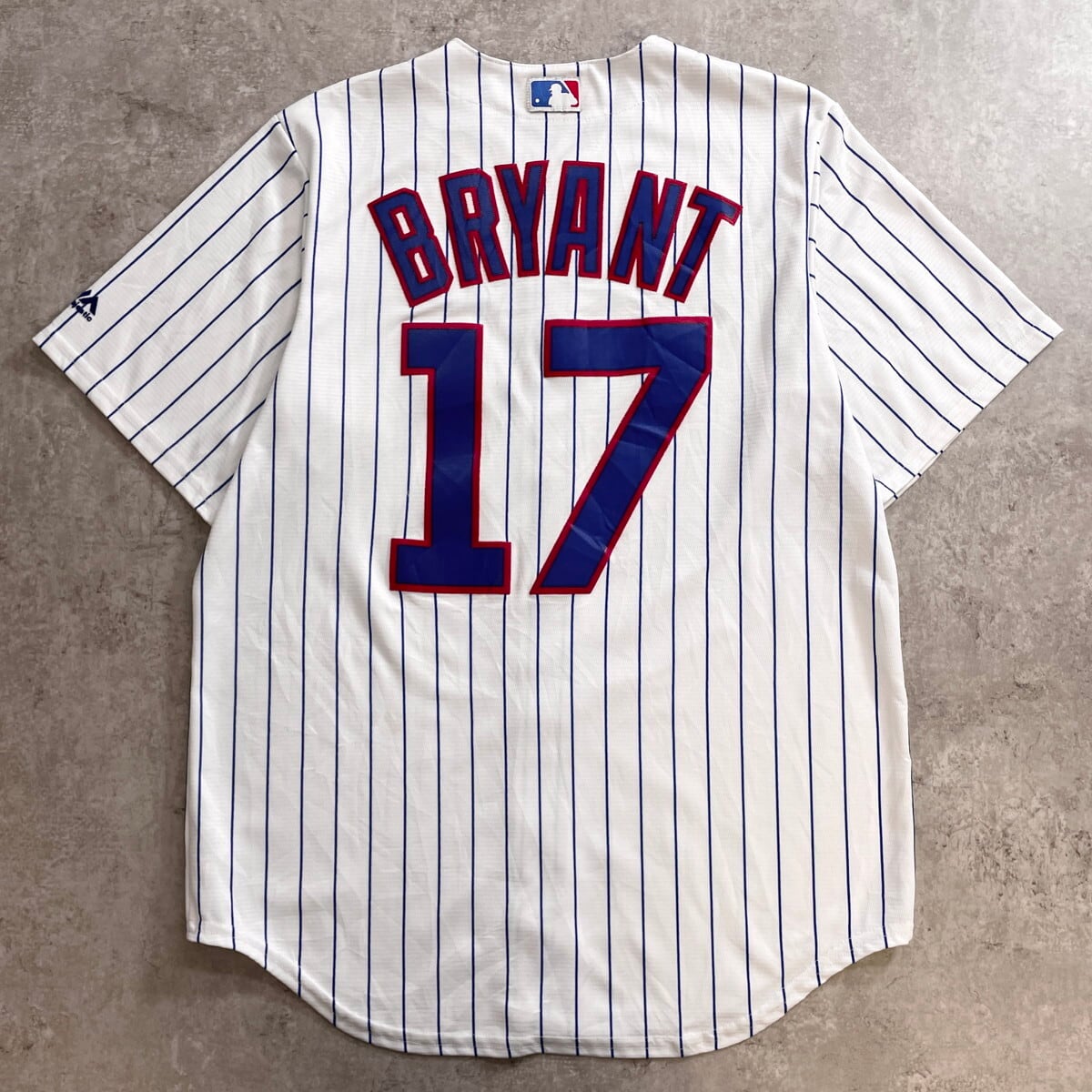 Majestic CHICAGO CUBS ピンストライプ ベースボールシャツ メンズM
