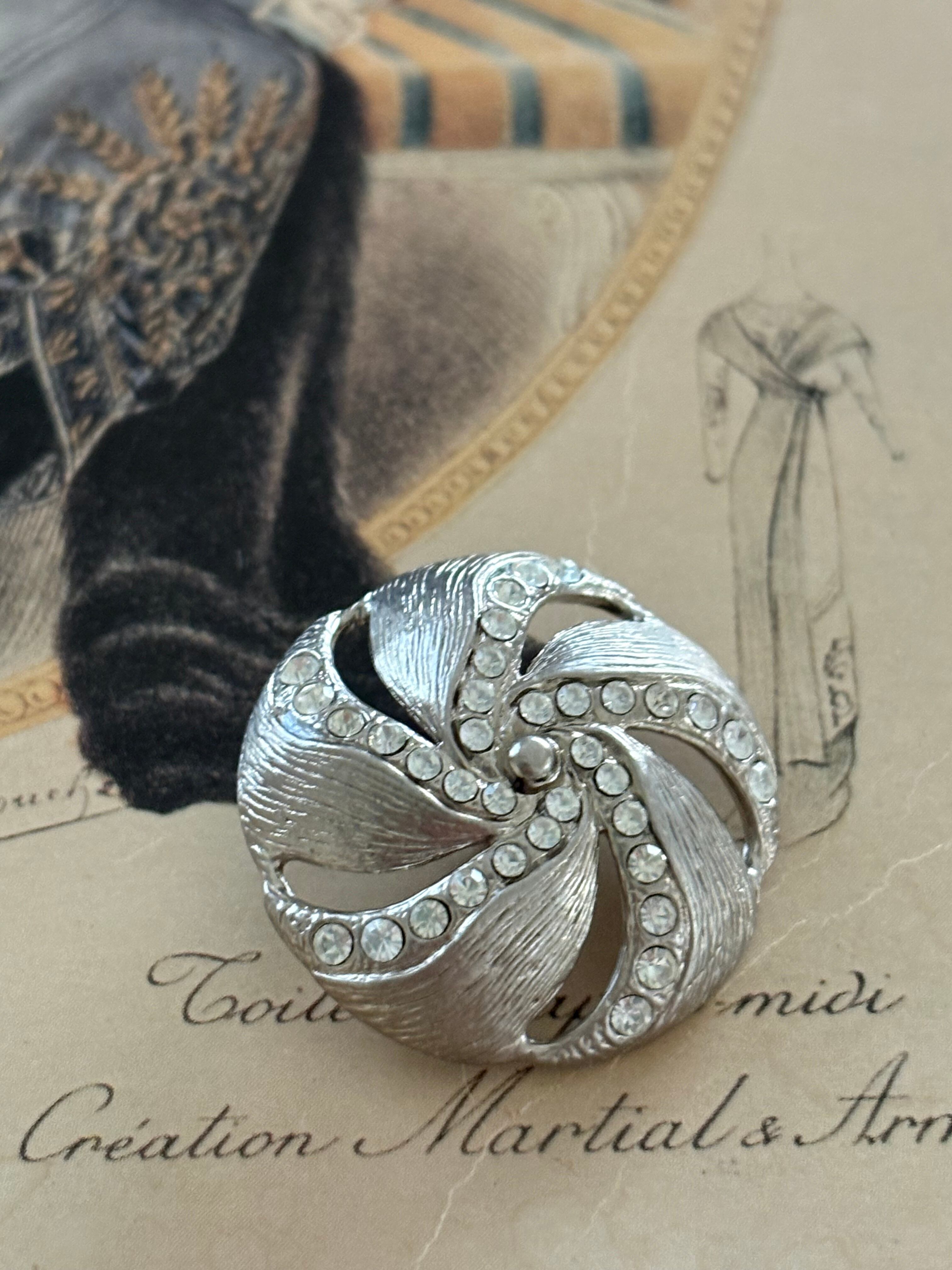 27mm Japanese ヴィンテージボタン 透かし メタルボタン シルバー ストーン アクセサリーパーツ デコレーション材