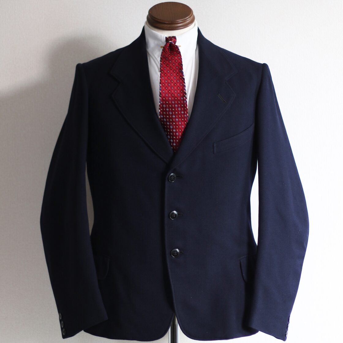 SOLD】1930年代 ヴィンテージ 2ピース スーツ 濃紺 無地 フィッシュ 