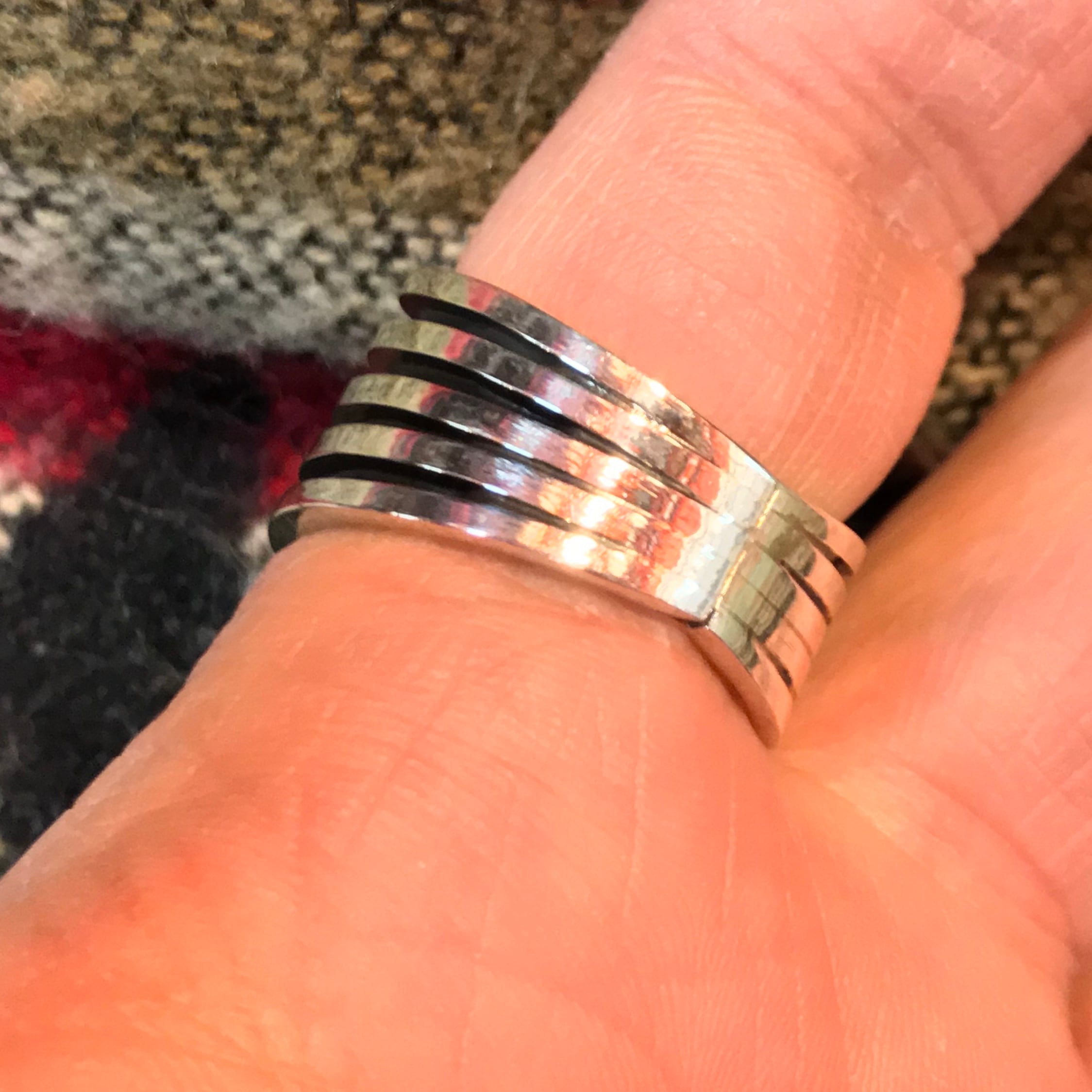 TOM HAWK / 4ライン リング / NAVAJO ナバホ インディアン TOM HAWK / 4ライン リング / NAVAJO ナバホ インディアン