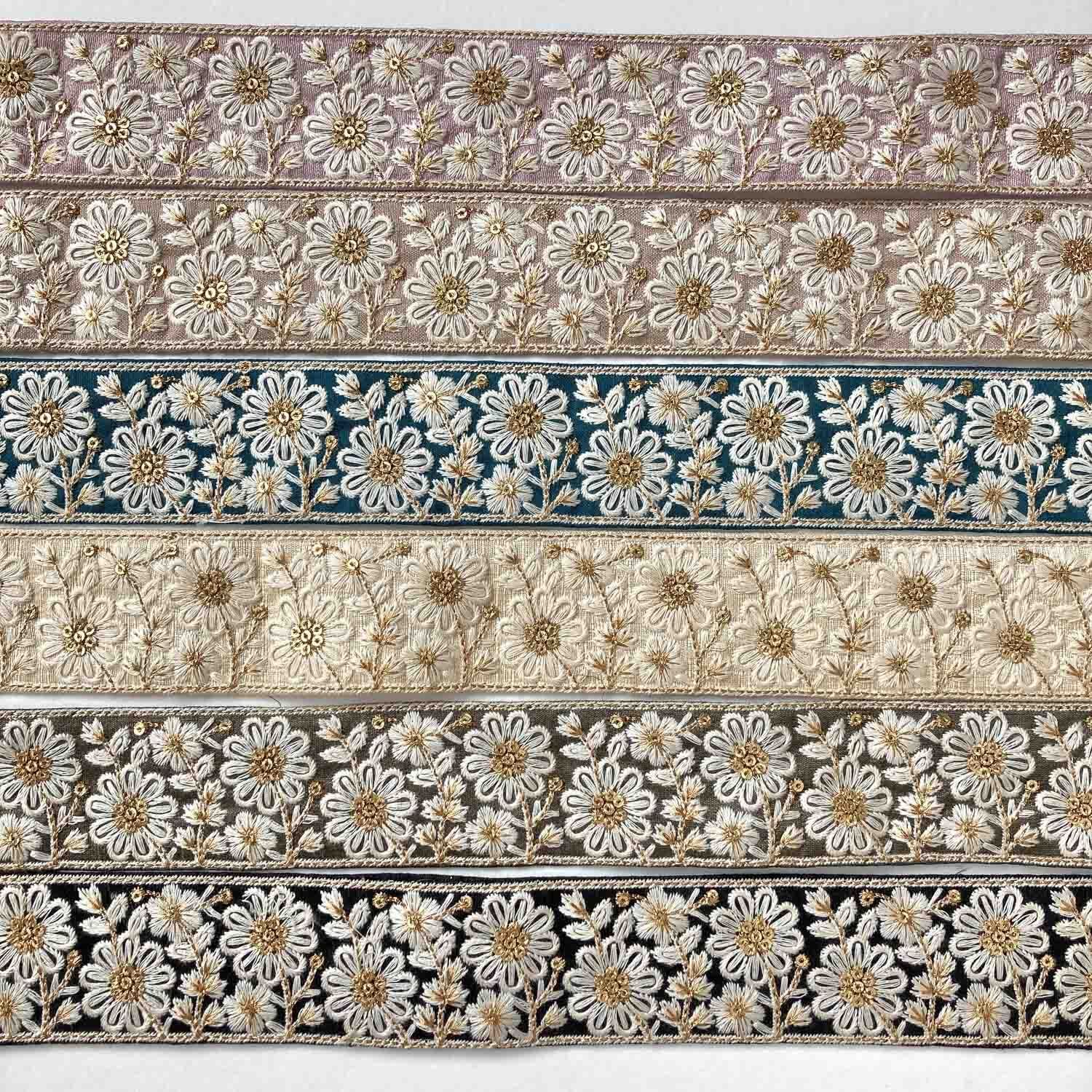 白ラインお花のインド刺繍リボン（50cm〜） | Dua-アクセサリーパーツ