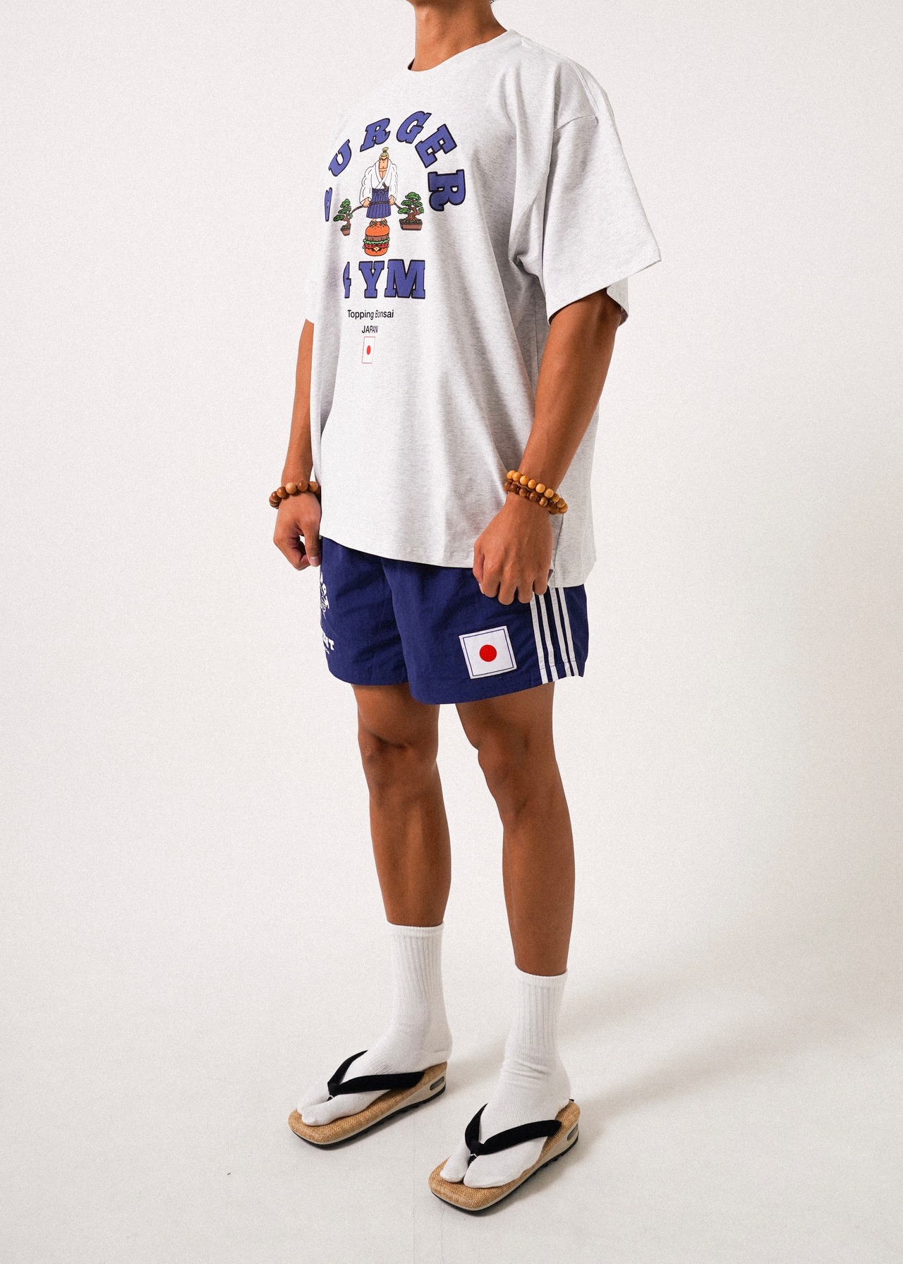 グラフィックTシャツ 40