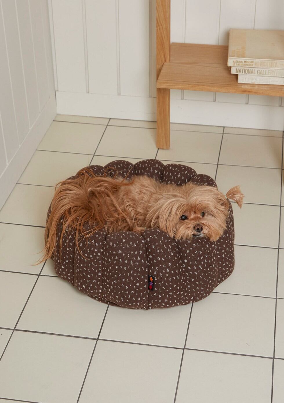 予約【azalea】Brown Flower Canele Cushion