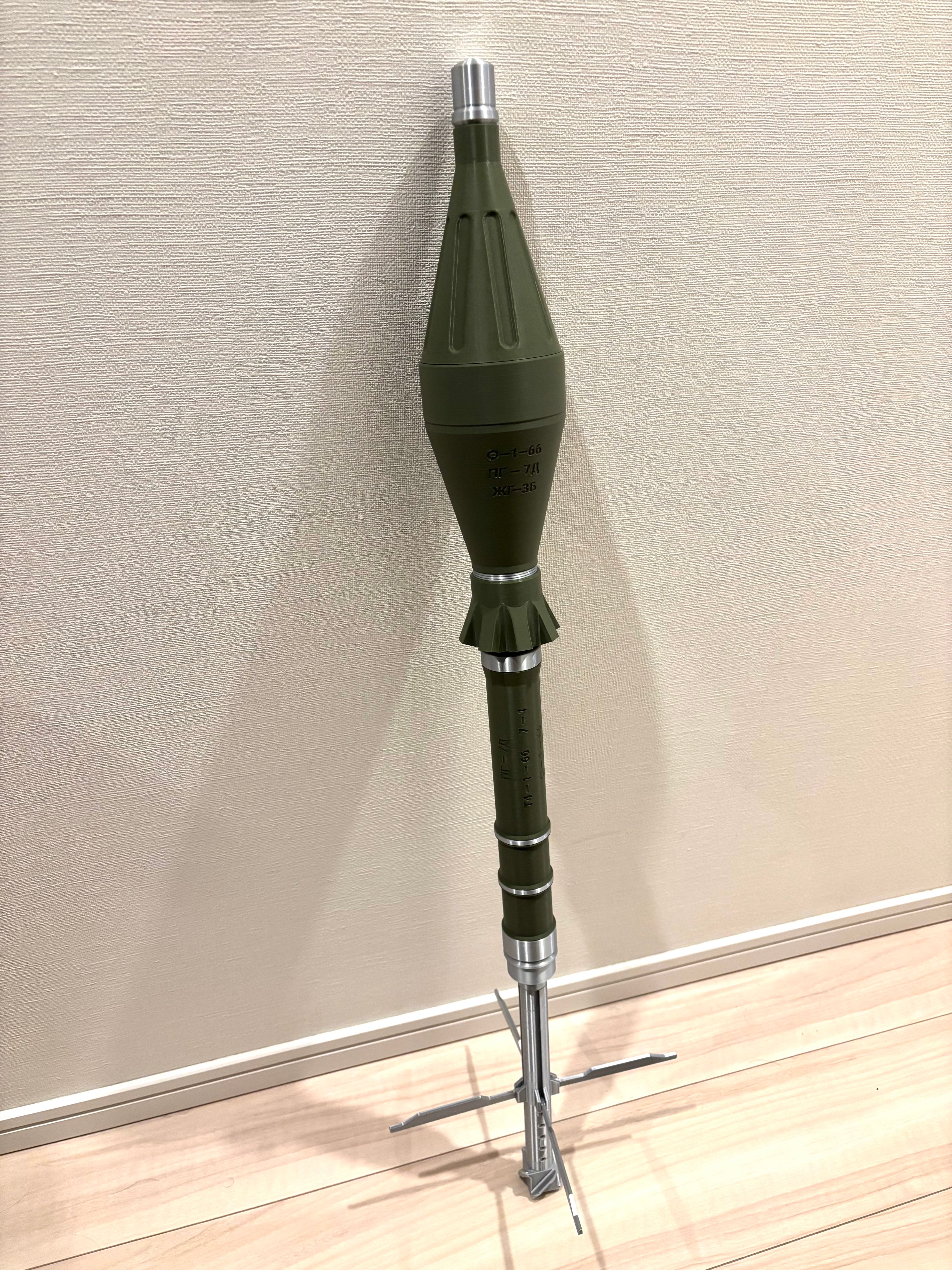 1:1 M72 LAW ロケット レプリカモデル(金属なし、発射機能なし) | 3D