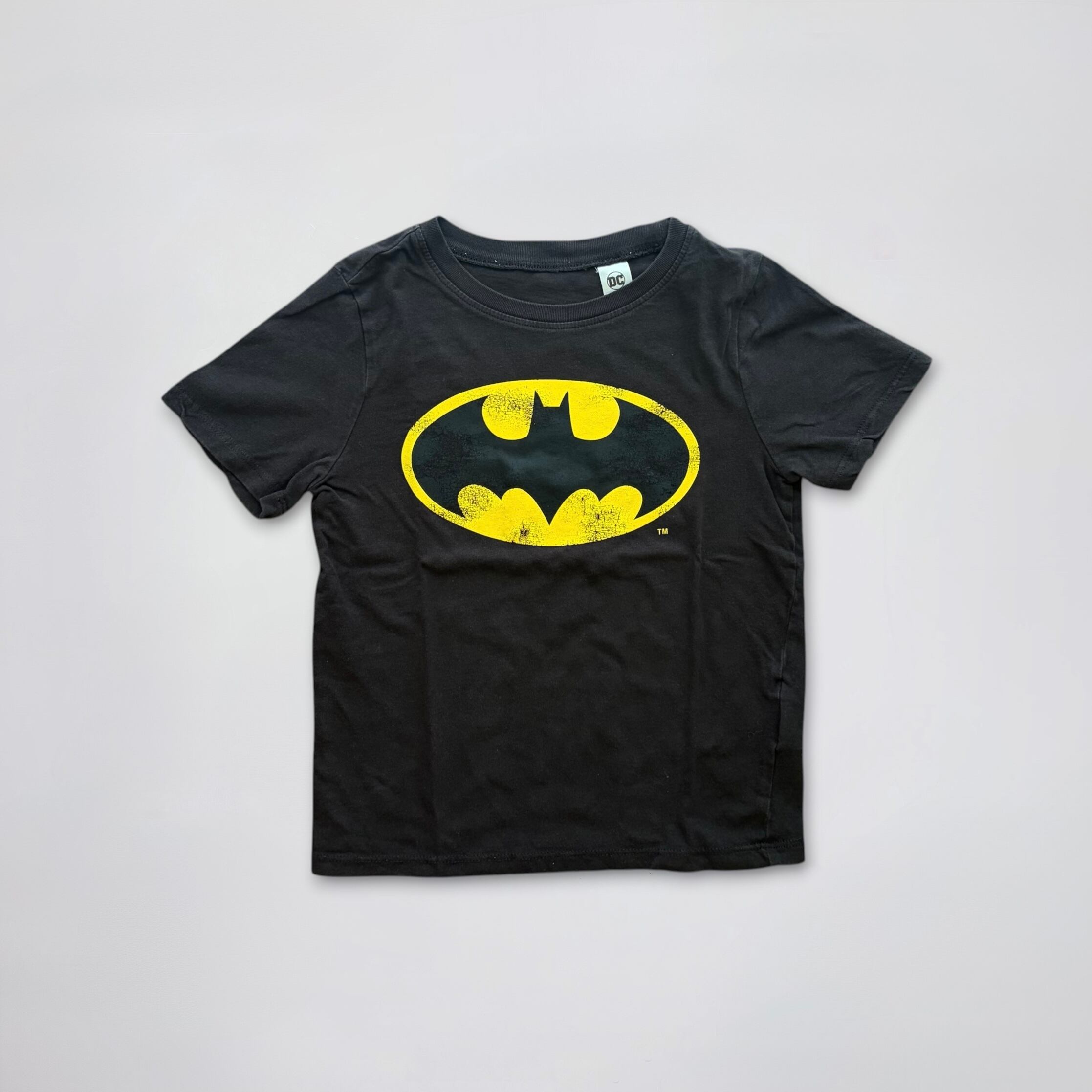 【3-4T】DC Super heroes T-shirt (Batman) スーパーヒーロー Tシャツ (バットマン) アメコミ