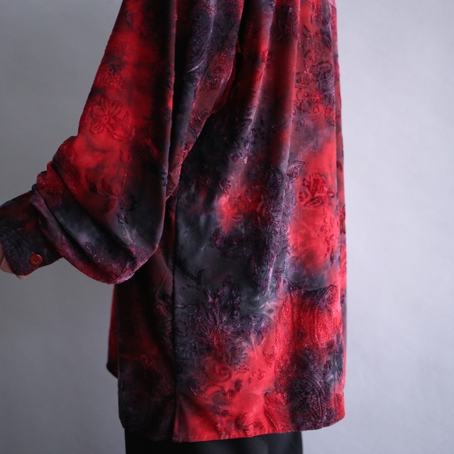 gradation color on velours flower pattern loose shirt