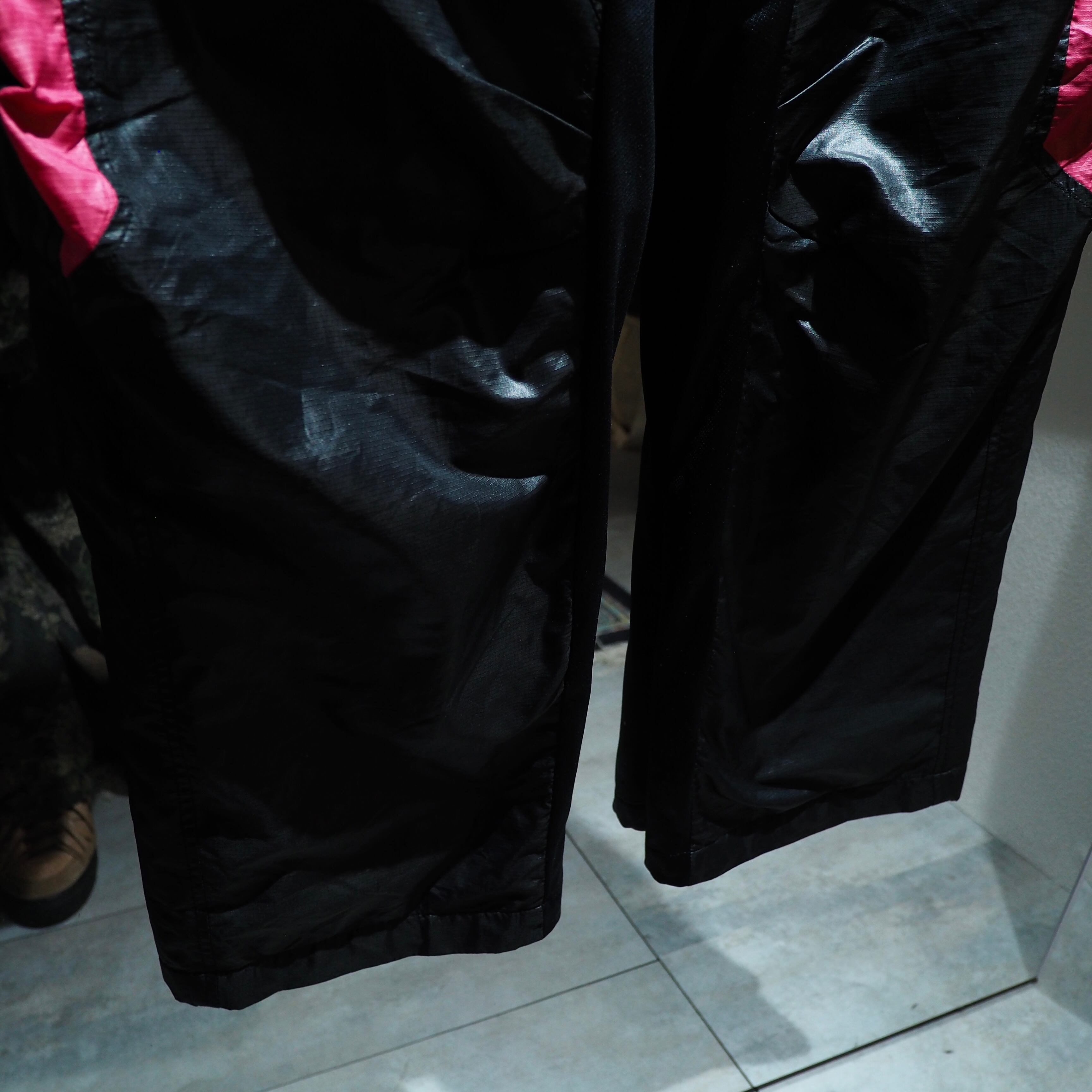 Dark Pink × Neon Blue color panel Switching Cyber track pants